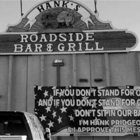 Hank’s Roadside Bar & Grill